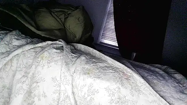 RinsingWood84 online show from February 2, 12:46 pm