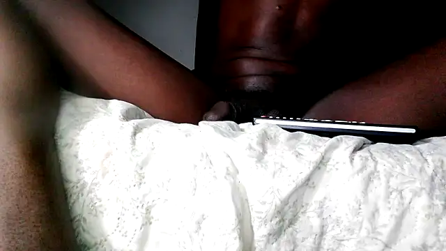 RinsingWood84 online show from February 1, 7:47 am