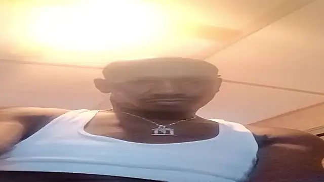 RinsingWood84 online show from December 20, 7:17 pm