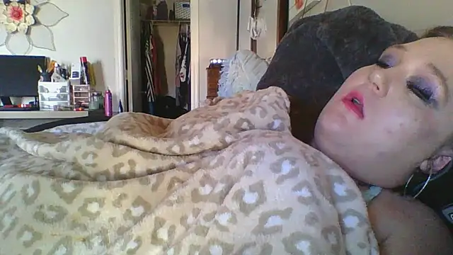 JadeDaMilf online show from March 6, 8:37 pm