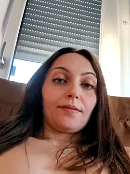 Snapshot of Katze22 chatting on July 12, 11:11 am Katze22 online show from July 12, 11:11 am