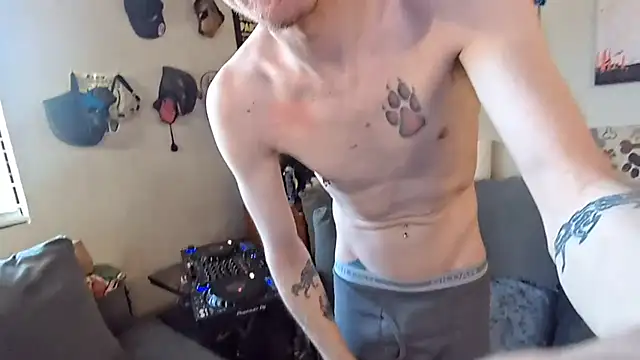 pyrowuff online show from February 21, 12:12 am