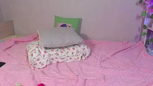  Sweety pie  online show from November 29, 4:23 am