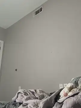 DancingLemonade online show from February 24, 1:06 am