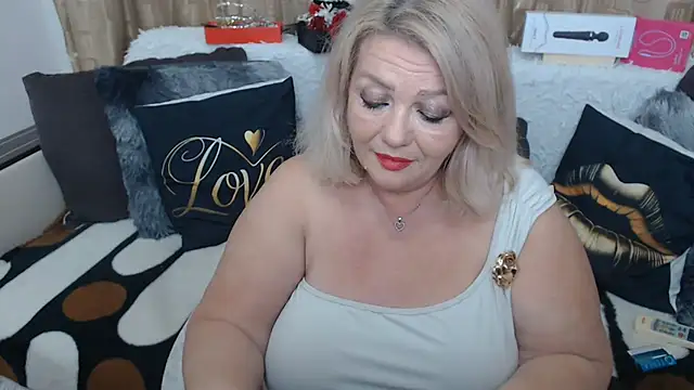 Snapshot of MsMelyssaxx chatting on June 25, 3:15 am MsMelyssaxx online show from June 25, 3:15 am
