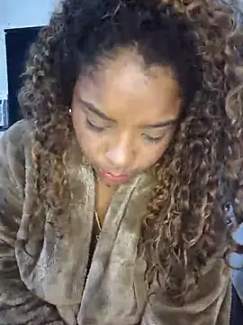 Snapshot of sharom_smith1 chatting on January 30, 8:22 am sharom smith1 online show from January 30, 8:22 am