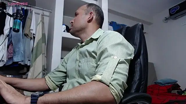 lewislamxxx hot online show from February 26, 11:16 pm