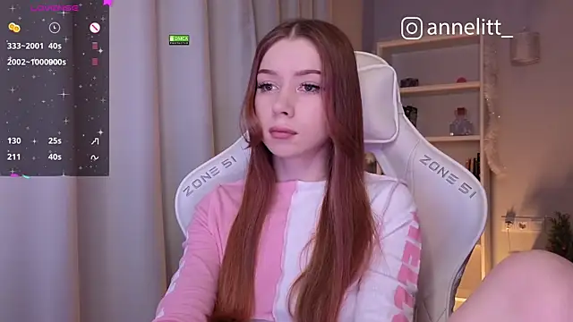 Snapshot of Annelitt chatting on December 21, 8:43 pm Annelitt online show from December 21, 8:43 pm