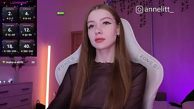 Snapshot of Annelitt chatting on December 19, 9:28 pm Annelitt online show from December 19, 9:28 pm