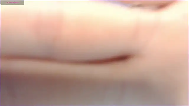 Snapshot of Touch_me_more_please chatting on February 23, 10:09 pm Touch me more please online show from February 23, 10:09 pm