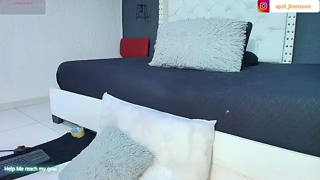 april jhonsson online show from January 11, 6:20 am