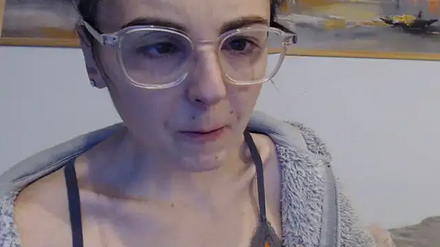 cleophee online show from February 9, 6:44 am