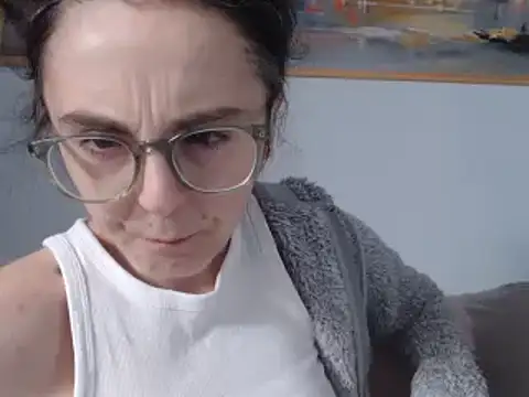 Snapshot of cleophee chatting on March 20, 9:48 am cleophee online show from March 20, 9:48 am