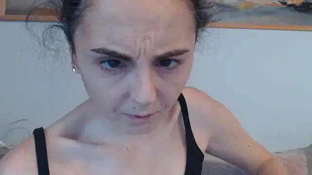 Snapshot of cleophee chatting on November 3, 7:24 am cleophee online show from November 3, 7:24 am