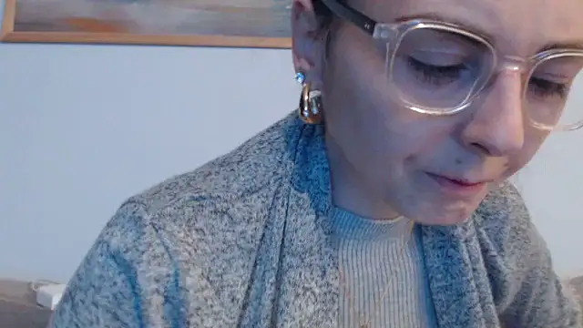 cleophee online show from February 7, 7:49 am