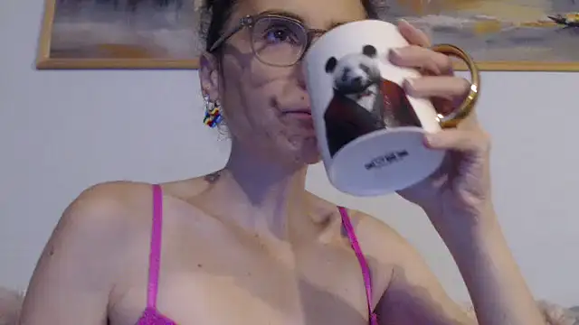 Snapshot of cleophee chatting on October 10, 5:41 am cleophee online show from October 10, 5:41 am