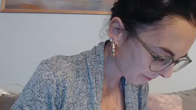 Snapshot of cleophee chatting on September 26, 5:47 am cleophee online show from September 26, 5:47 am