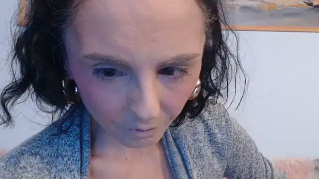 Snapshot of cleophee chatting on November 17, 7:12 am cleophee online show from November 17, 7:12 am