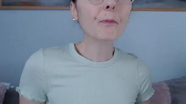 cleophee online show from April 7, 5:42 am