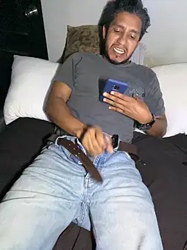 Snapshot of Darkdickhard chatting on December 5, 3:49 am Darkdickhard online show from December 5, 3:49 am