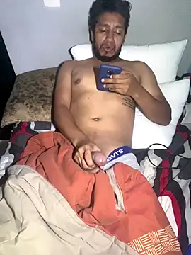 Snapshot of Darkdickhard chatting on November 9, 3:27 pm Darkdickhard online show from November 9, 3:27 pm