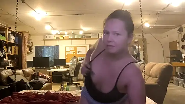 Snapshot of Mostlikely2suckseed88 chatting on September 16, 5:47 pm Mostlikely2suckseed88 online show from September 16, 5:47 pm