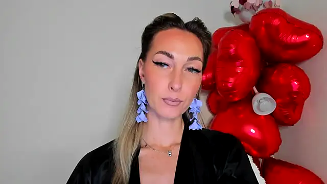 StarryHanna online show from February 19, 7:22 pm