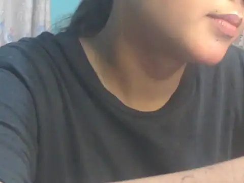 NancyRuvi online show from March 28, 4:41 pm