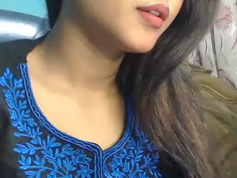 NancyRuvi online show from February 28, 3:04 pm