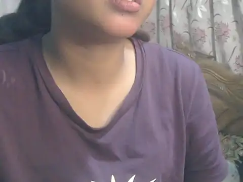 NancyRuvi online show from February 16, 3:32 pm