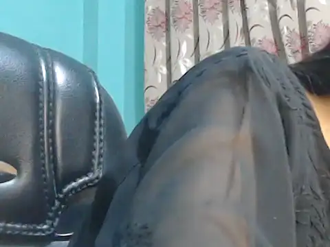 NancyRuvi online show from February 10, 3:21 pm