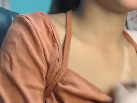 NancyRuvi online show from January 30, 2:36 pm
