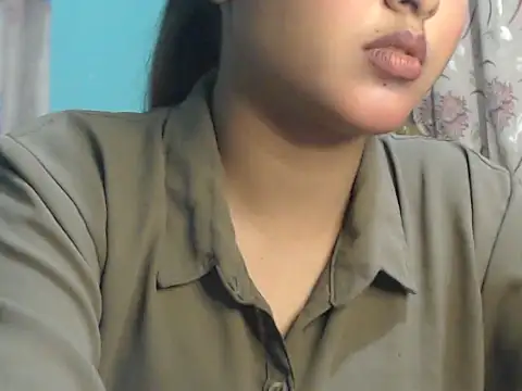 NancyRuvi online show from October 16, 4:37 pm