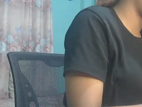 NancyRuvi online show from March 16, 2:32 pm