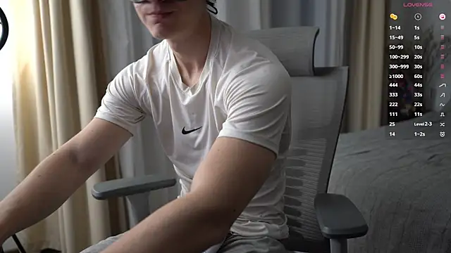 BumBuster69 online show from April 15, 5:06 pm