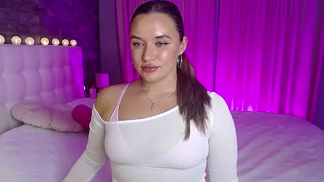 Snapshot of starrydoll chatting on November 8, 6:11 pm starrydoll online show from November 8, 6:11 pm