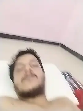 Snapshot of dzboy1994 chatting on November 19, 4:07 pm dzboy1994 online show from November 19, 4:07 pm