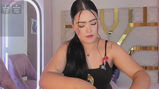 sophy champagne online show from April 11, 1:24 am