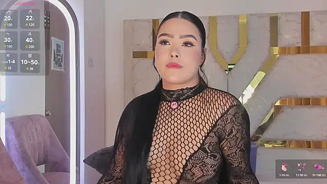Snapshot of sophy_champagne chatting on April 30, 12:17 am sophy champagne online show from April 30, 12:17 am