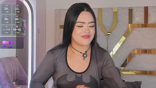 Snapshot of sophy_champagne chatting on May 20, 1:13 am sophy champagne online show from May 20, 1:13 am