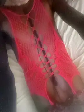 Hornynylonlad87 online show from March 23, 2:06 pm