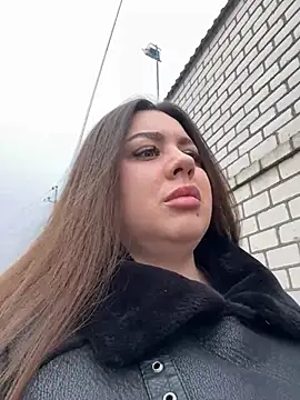 Snapshot of Sara_Slow chatting on January 24, 10:32 am Sara Slow online show from January 24, 10:32 am