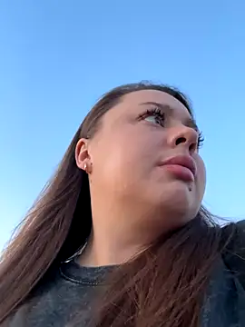 Snapshot of Sara_Slow chatting on September 26, 3:52 pm Sara Slow online show from September 26, 3:52 pm