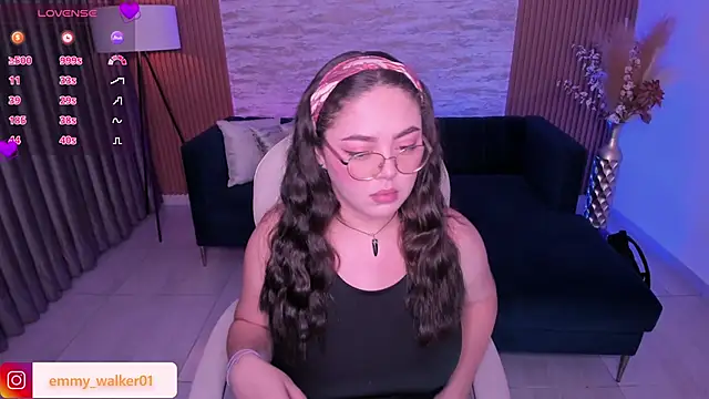 emmy walker online show from December 5, 11:09 am