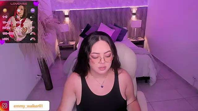 emmy walker online show from November 7, 11:04 am