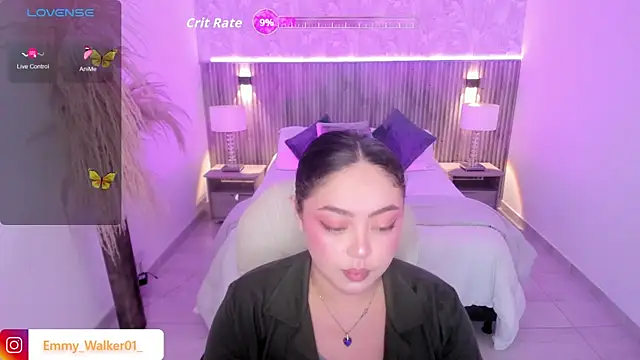 Snapshot of emmy_walker chatting on October 17, 11:01 am emmy walker online show from October 17, 11:01 am