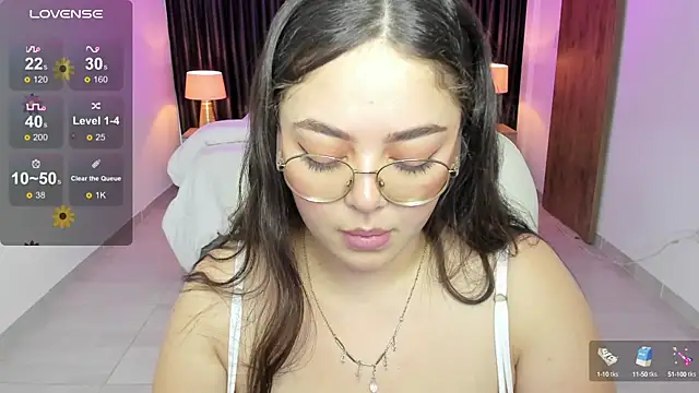 Snapshot of emmy_walker chatting on March 22, 2:03 pm emmy walker online show from March 22, 2:03 pm