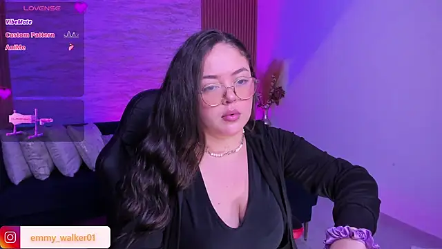 emmy walker online show from November 19, 11:10 am