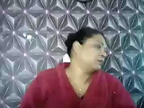 Snapshot of IndianDelia chatting on June 20, 7:24 am IndianDelia online show from June 20, 7:24 am