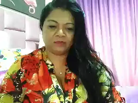 Snapshot of IndianDelia chatting on March 16, 4:12 pm IndianDelia online show from March 16, 4:12 pm